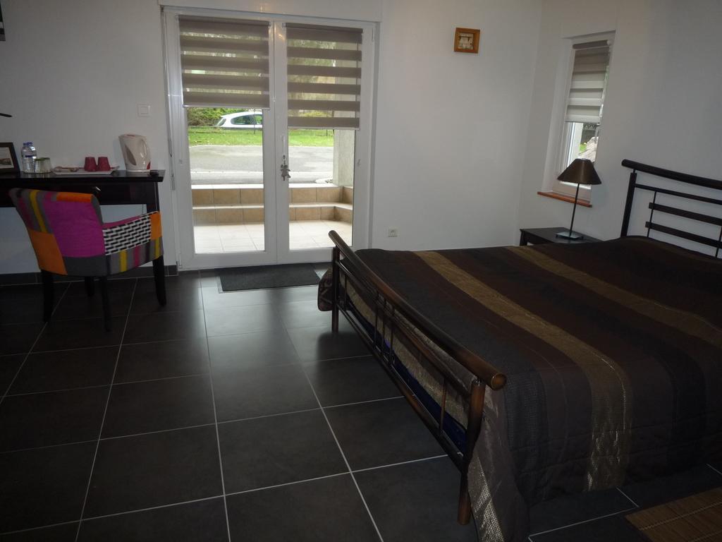 Chambres D'Hotes Les Chalinettes Fegersheim Zimmer foto