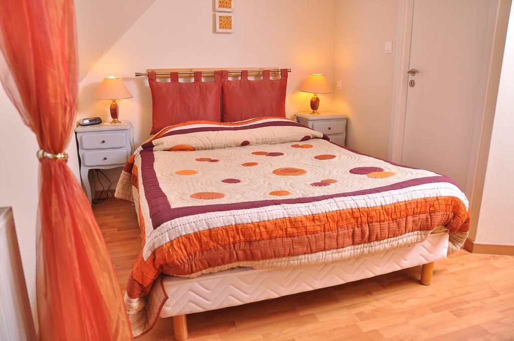 Chambres D'Hotes Les Chalinettes Fegersheim Zimmer foto